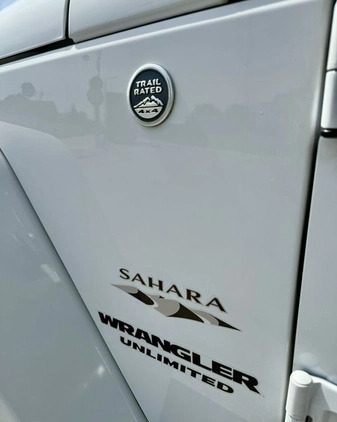 Jeep Wrangler cena 117000 przebieg: 160000, rok produkcji 2016 z Radomsko małe 106